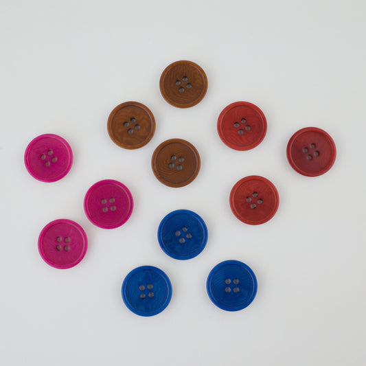 Dyed Corozo Button 18mm with Ridge